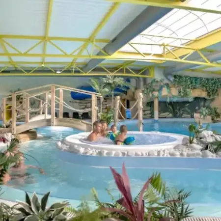 Camping 5 Etoiles - Parc Aquatique - Eecdae 5*