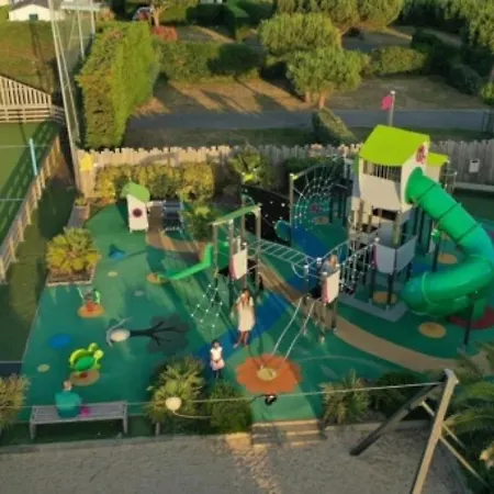 Camping 5 Etoiles - Parc Aquatique - Eecdae 5*