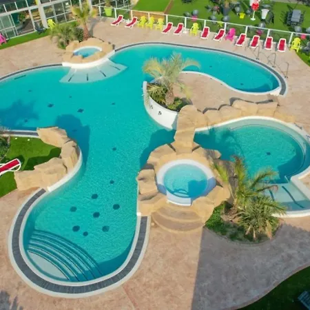 Zecamping 5 Familial Parc Aquatique Locatif Tv Bbq Clim 32m2 5* Saint-Jean-dʼOrbetiers